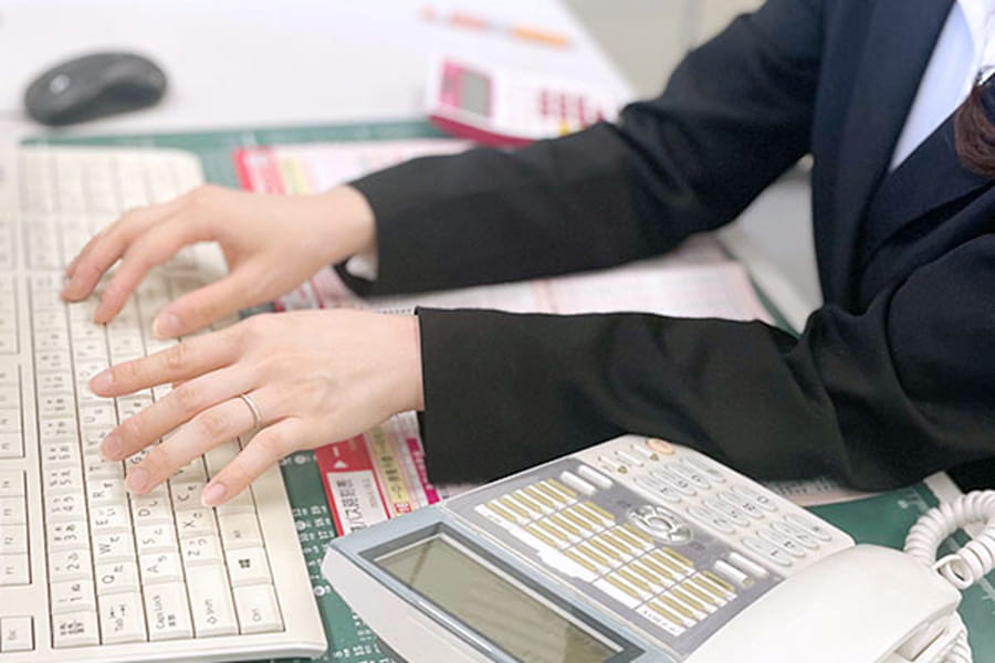 事務員の一日